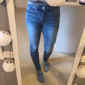 MAKE AN OFFER! AE High Waisted Skinny Jeans